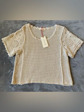 Solitaire Cream Crochet Boxy Short Sleeve Top